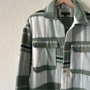 Banana Republic Green and White Lightweight Shirt Jacket
